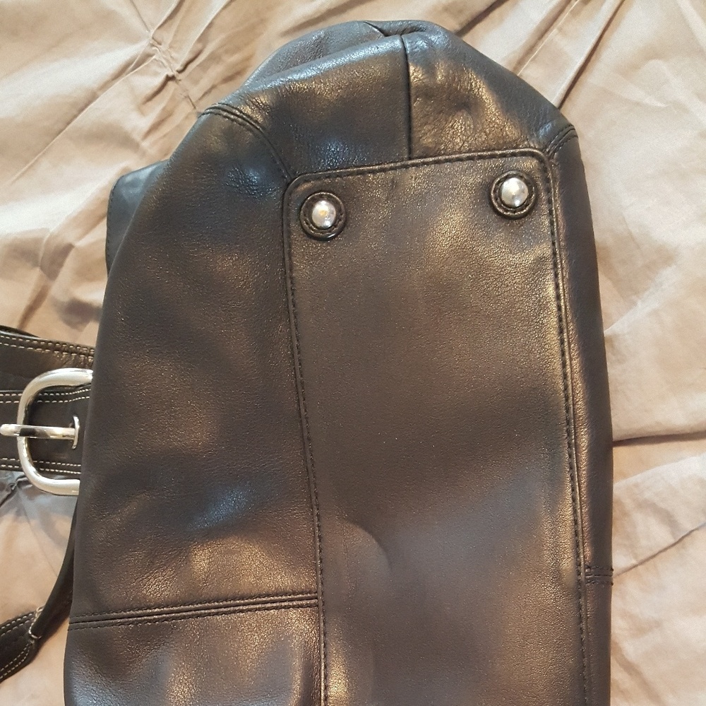 Coach purse - Picture 2 of 6